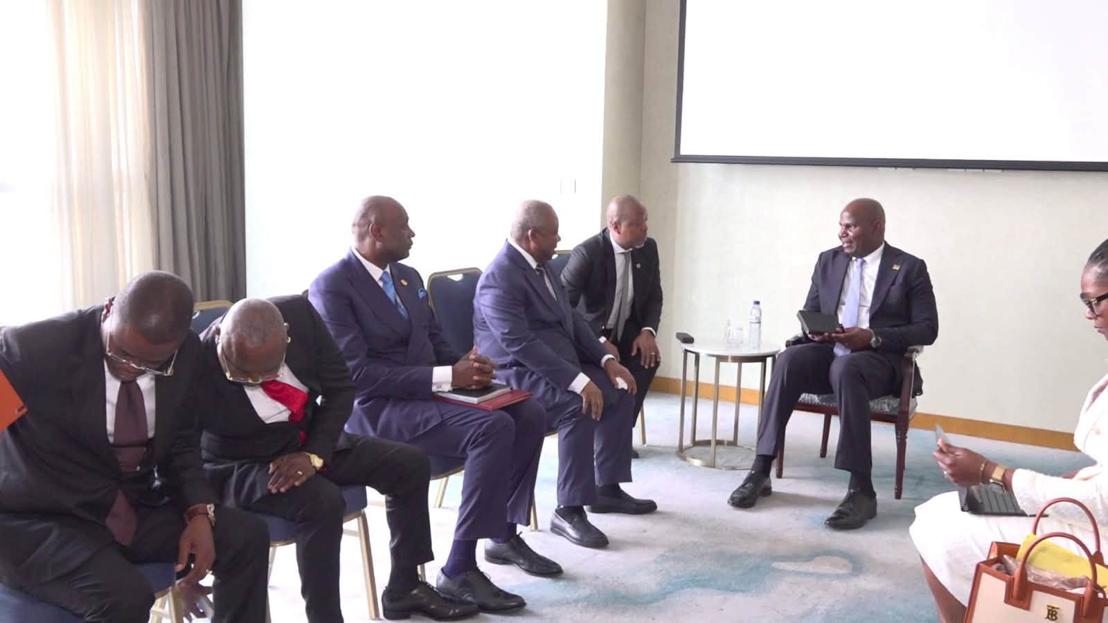 En visite de travail en République du Congo, S.E.M Daniel Francisco CHAPO